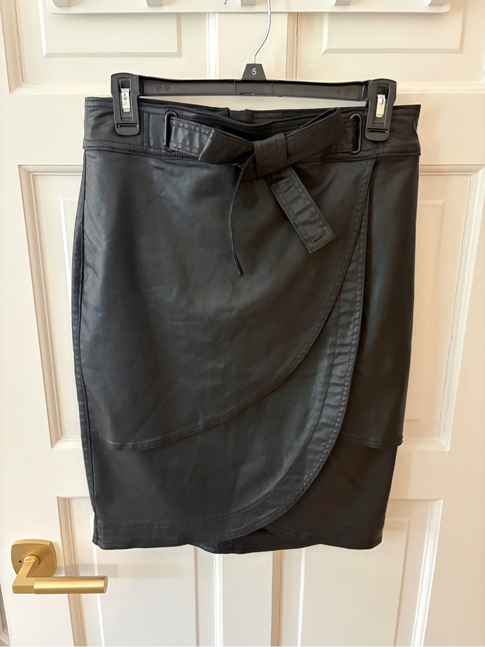 White House Black Market Black stretch Denim Leather Look Wrap Skirt Large Sz 2